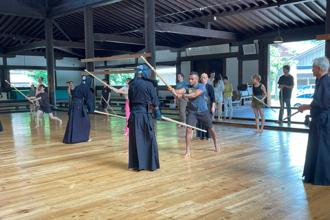 Kyoto : Expérience de kendo avec un instructeur qualifié