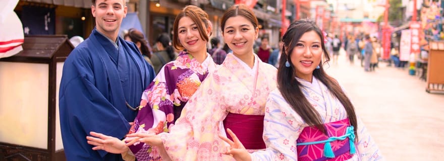 Tokyo : expérience kimono d'automne avec photo gratuite à Asakusa