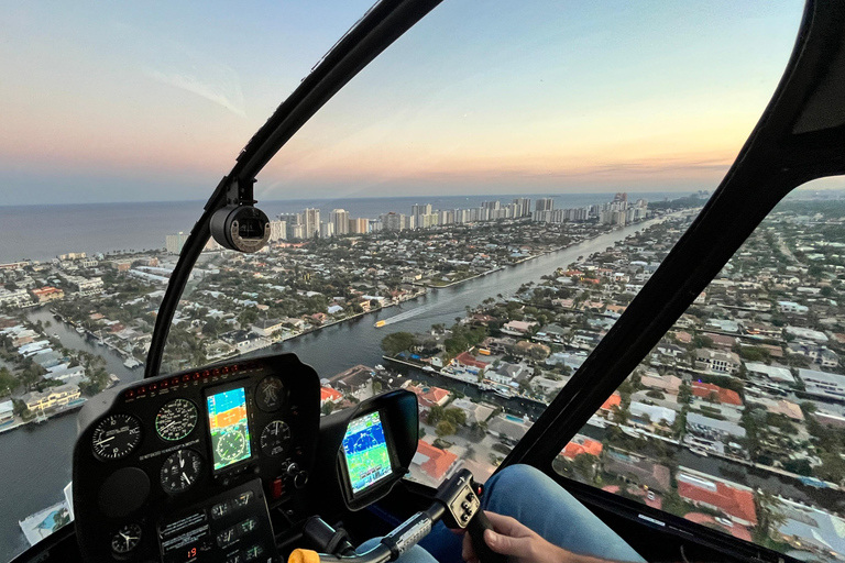 Fort Lauderdale: romantyczna wycieczka helikopterem z szampanemFort Lauderdale: Romantyczna wycieczka helikopterem z szampanem