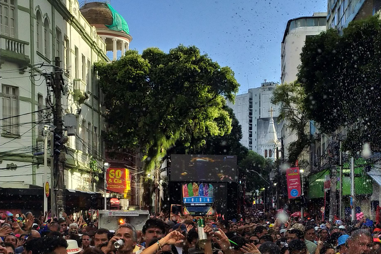 Salvador: Carnival in Salvador, party like a Bahian.