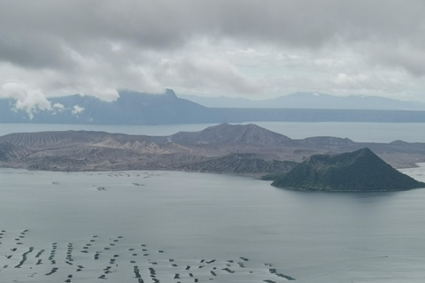 私人观光：大雅台高地和塔尔火山游船私人观光：大雅台中部地区和塔尔火山游船