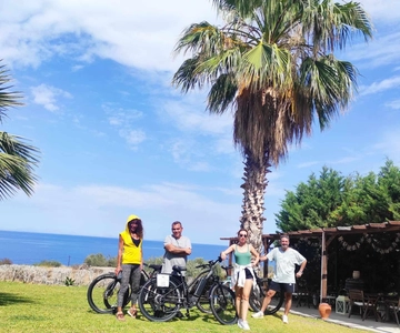 The whole round of Methana & Volcano e bike tour