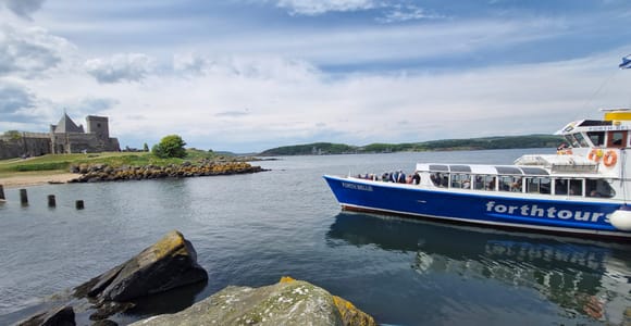 Queensferry: Sightseeing Cruise to Inchcolm Island