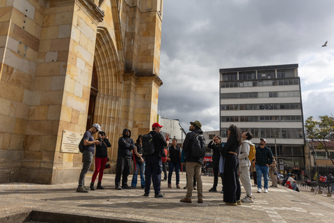 Shared Tour of the Chapinero Neighborhood: Culture, Identity, & Contrasts Spanish Tour