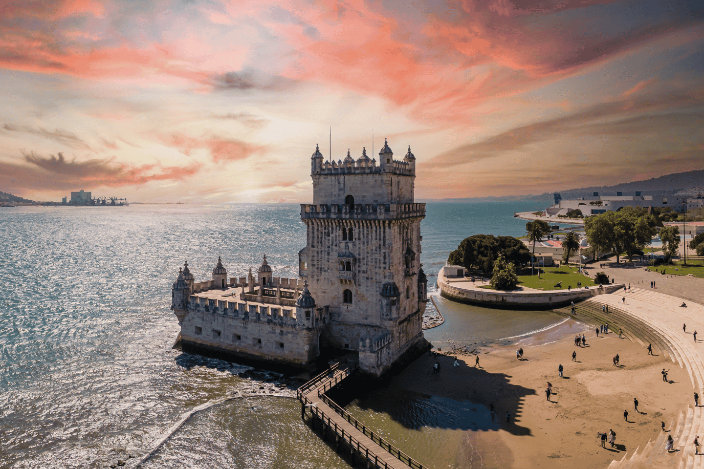 Lisbon: Walking Tour, Belém Tower, Tram and Boat Ride