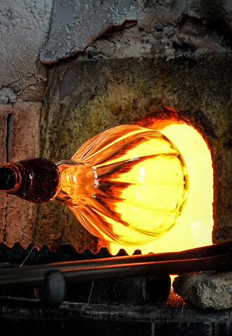 Venice: Glass Factory Visit & St. Mark’s Square Audio Tour