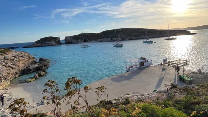 Ab Gozo: Fähre zur Blauen Lagune und nach Comino + Höhlentour