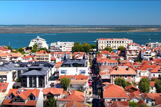 Arcachon private guided city tour