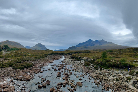 Isle of Skye: Loch Coruisk Boat Trip and Fairy Pools Tour