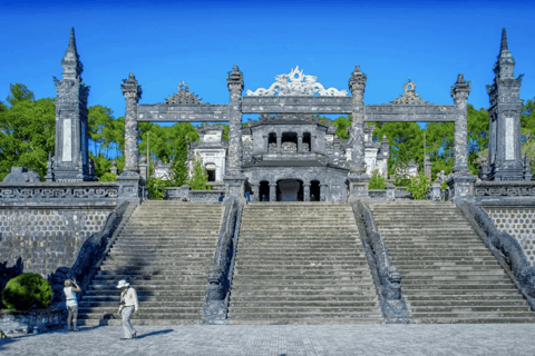 From Da Nang/Hoi An: Hue Imperial City, Tomb & Hai Van Pass Private Tour & Private Car Transfer & Private Tour Guide