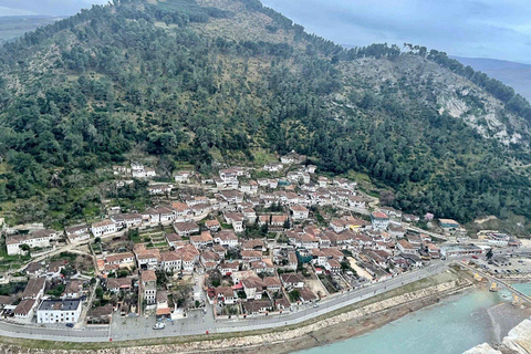 Depuis Berat : Excursion d&#039;une journée au lac Belsh avec déjeuner