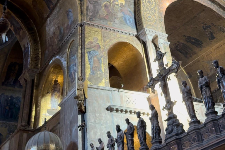 Wenecja: Bazylika św. Marka - wycieczka z przewodnikiem z tarasem i muzeumWycieczka w języku włoskim