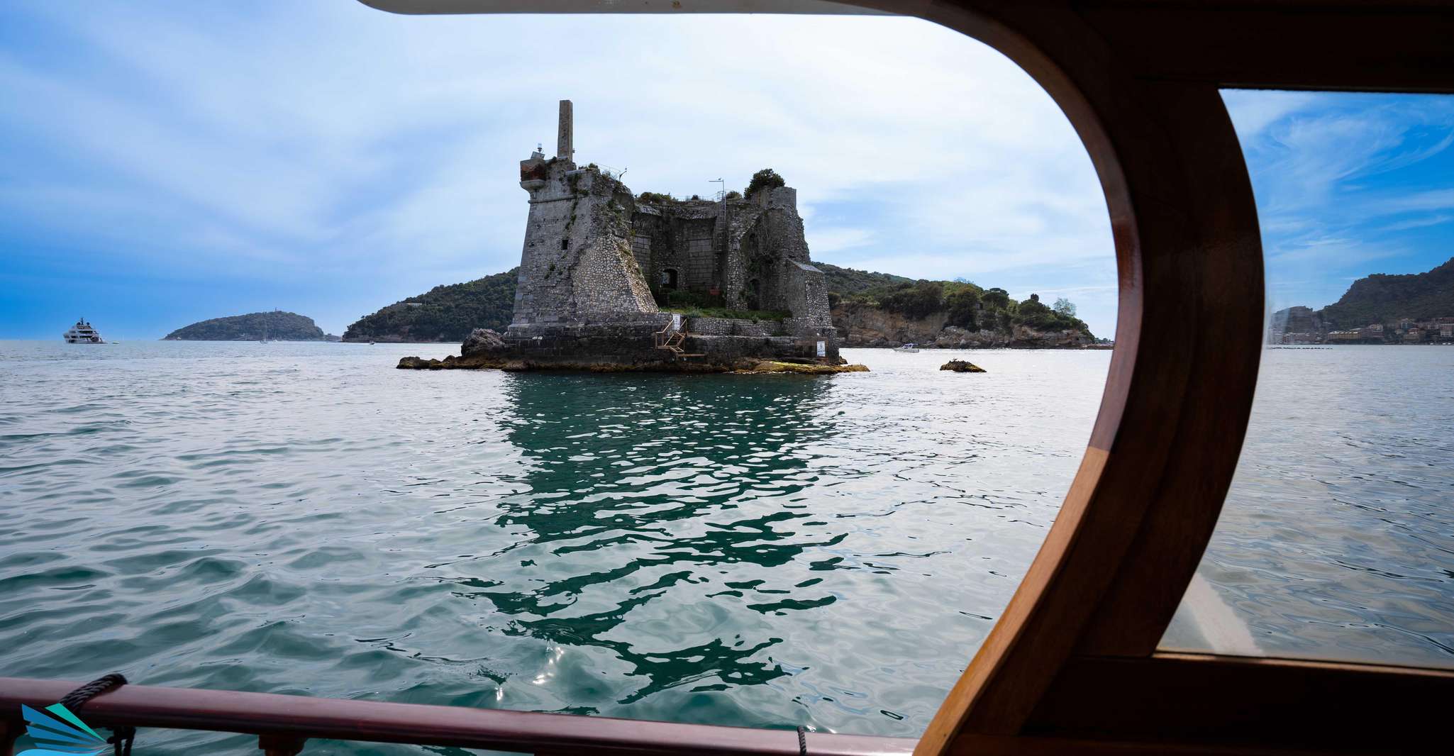 From La Spezia, Cinque Terre Boat Tour with Lunch and Wine - Housity