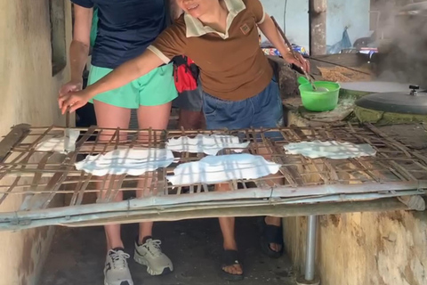 Hidden Craft Villages: Hoi An Countryside Bike Experience