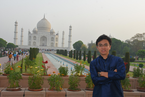 From Mumbai: 4-Day Golden Triangle Tour with Flights Tour Price without Hotels