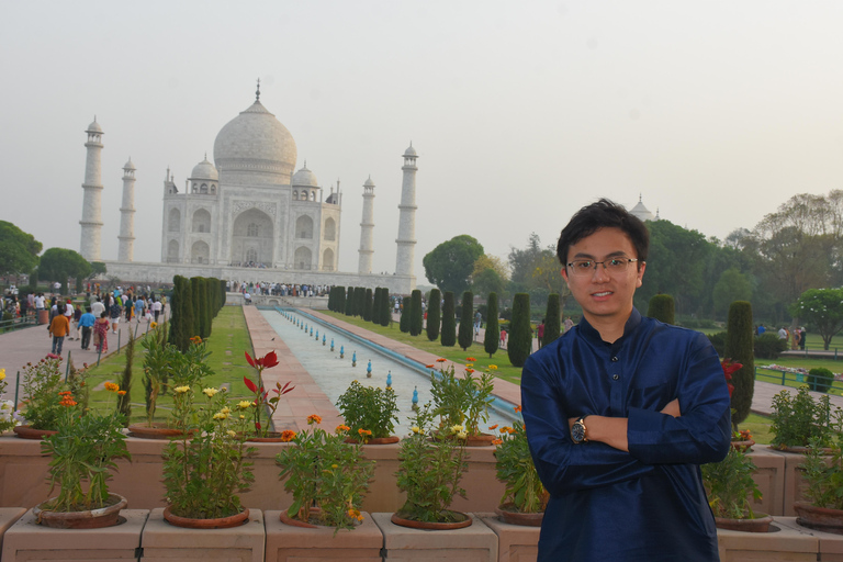 From Mumbai: 4-Day Golden Triangle Tour with Flights Tour Price without Hotels