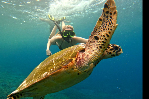 Blue Lagoon snorkeltour privéboot op zonnedekRondvaart op zonnedek Blue Lagoon snorkelen