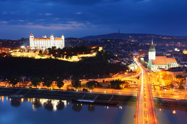 Bratislava: Old Town & UFO Bridge Evening Walking Tour