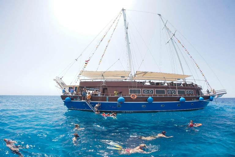 Marsa Alam: Pirates Premium Boat do zatoki żółwi z lunchem