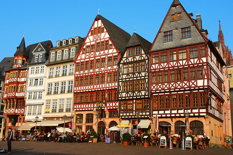 Frankfurt: €1 Old Town tour for people with a limited budget on 9.11.2024