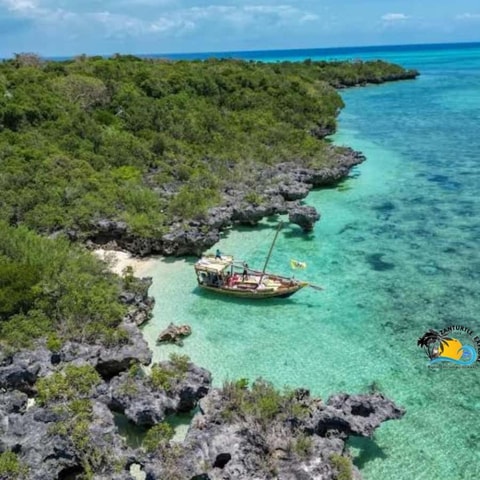 Zanzibar: Tumbatu Island Snorkeling & Sandbank Day Trip