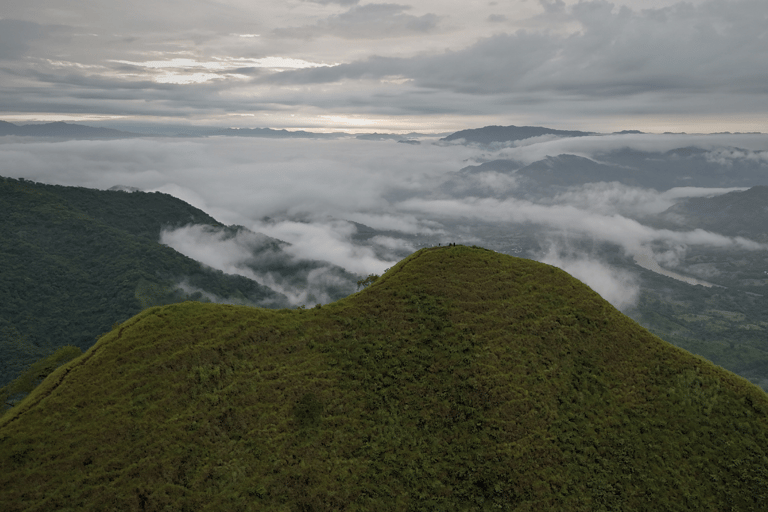 Amazing Cerro Eramón Sunrise Hike