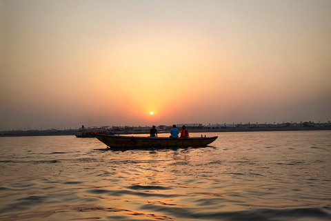 Segredos escondidos de Varanasi: Tradição Vibrante (Guia de Turismo)