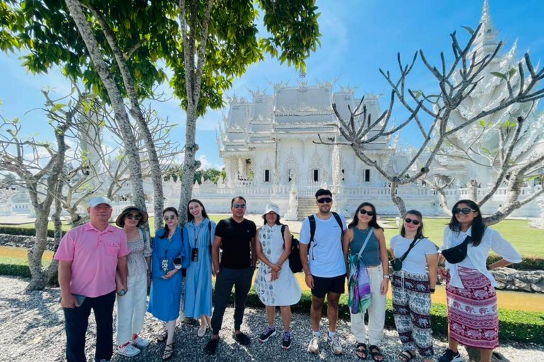 Chiang Rai: Explore 3 Highlight Temples (White, Blue, Red) Meeting Point: Wat Phra Singh (Hotels Outside Pickup Area)