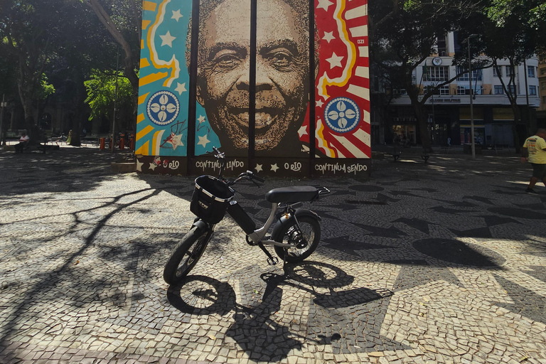 Tour guiado en E-Bike por el Centro Histórico de Río hasta Ipanema