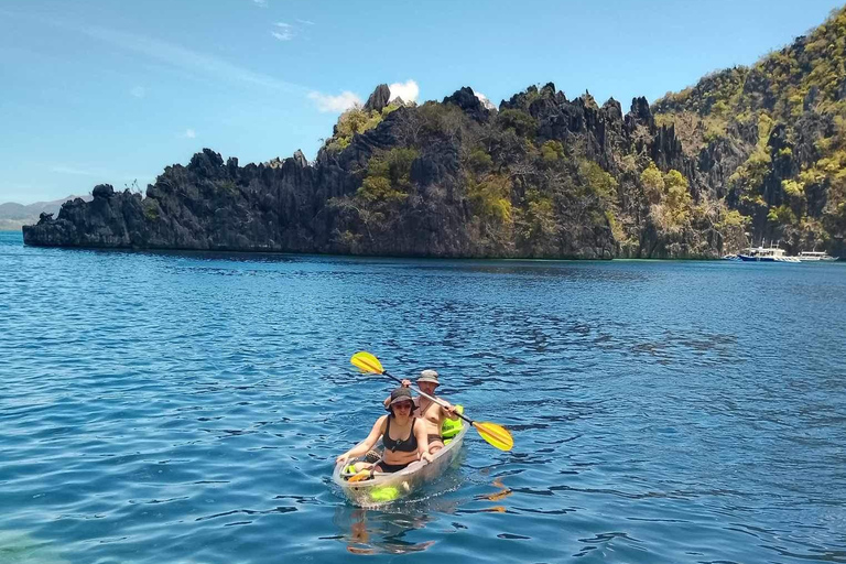 Coron: Island Hopping Tour with Lunch and Hotel Pickup