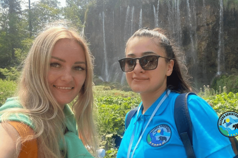 Zagreb: Plitvice Met Beveiligde Tickets, Boot- En TreinreisZagreb: Plitvice Tour met Tickets, boottocht en treinreis