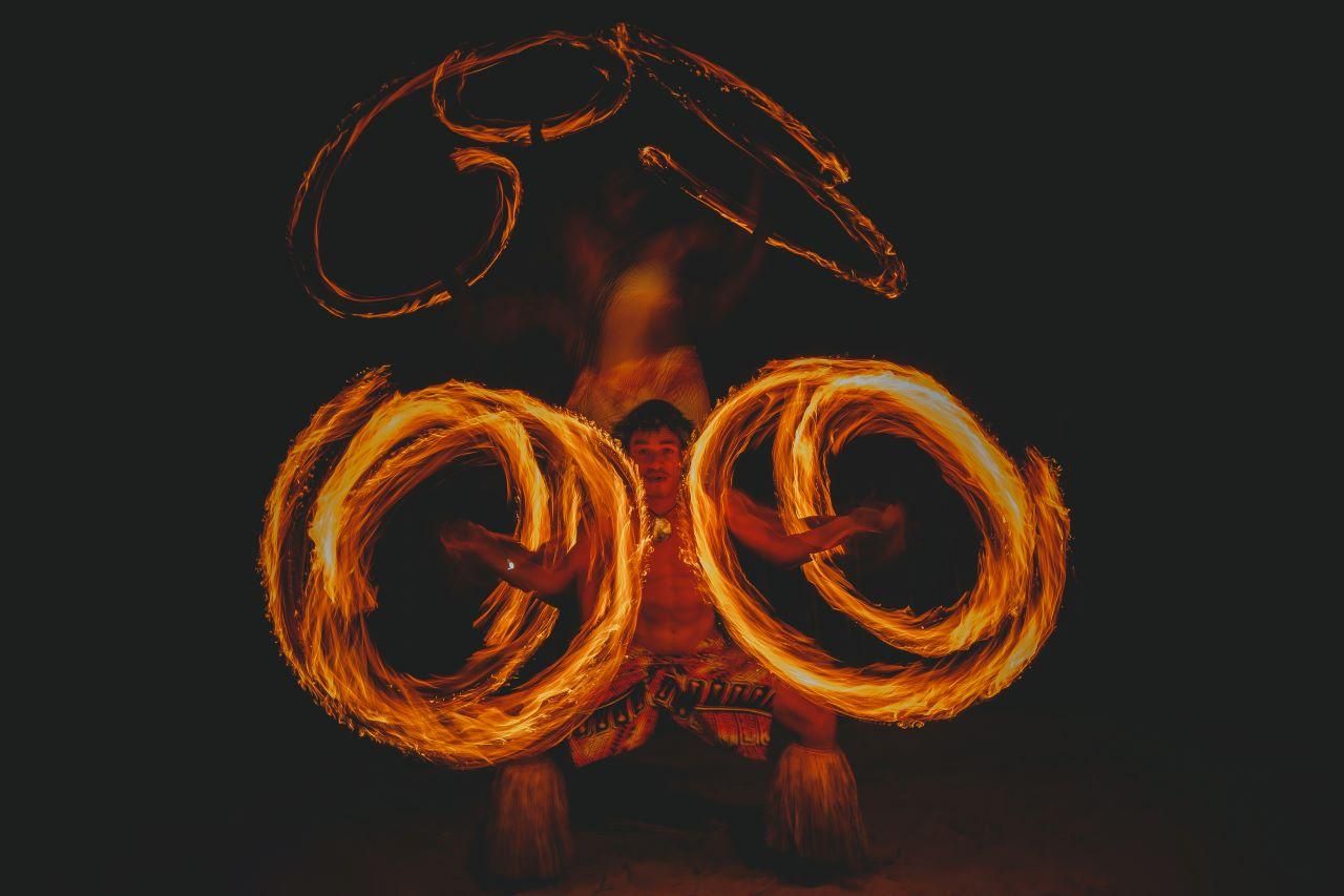 Nadi: Fijian Culture Night Tour with Dinner & Meke Show