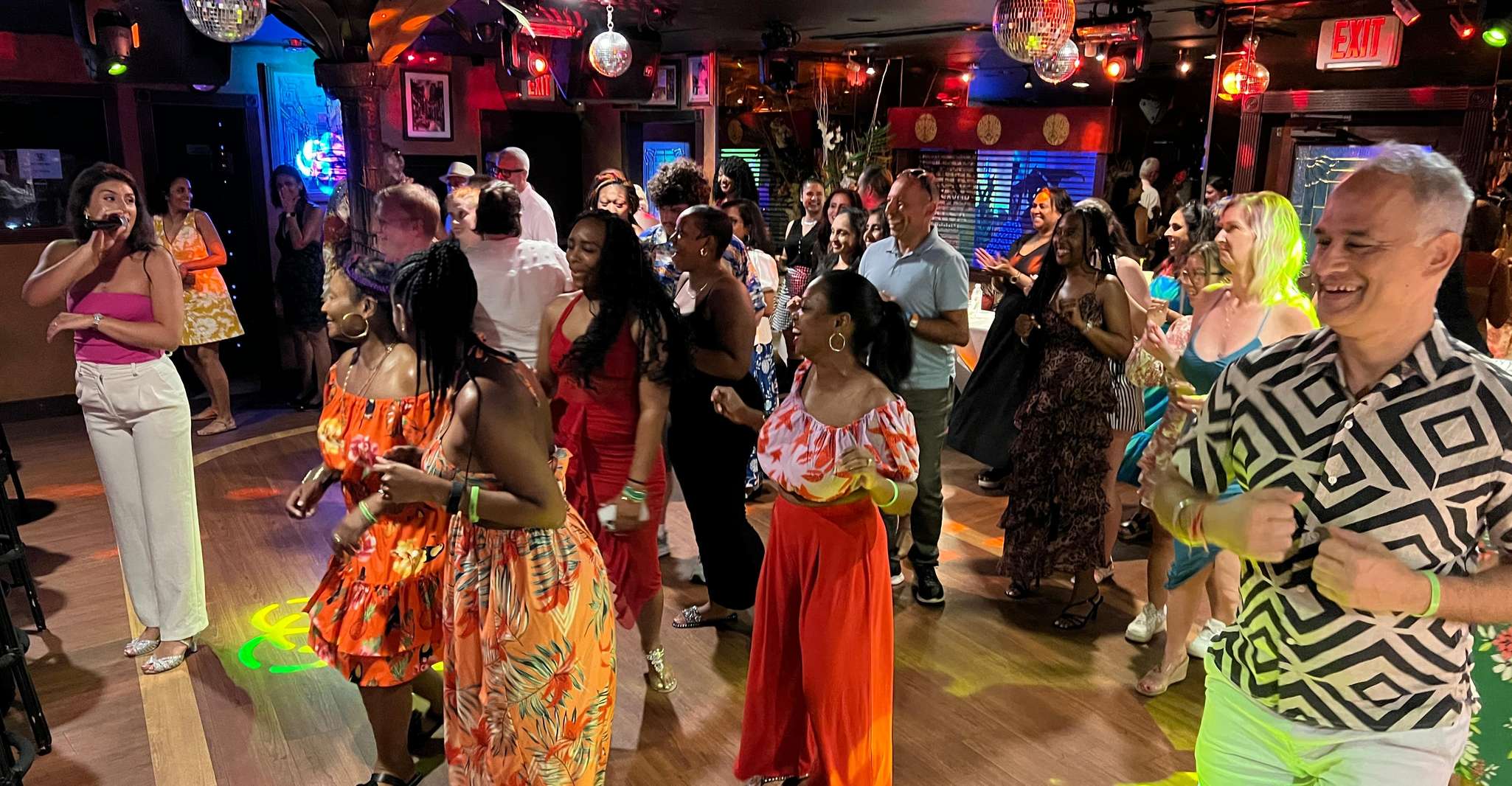 Mango's Miami: Salsa Lessons, Mojitos, Bites & Live Music photo 8