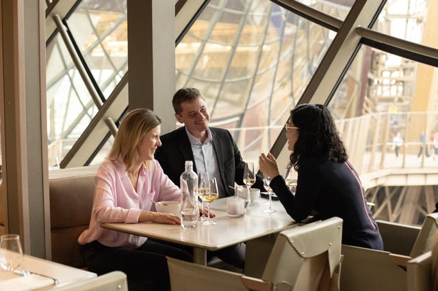 París: Almuerzo en la Madame Brasserie de la Torre Eiffel