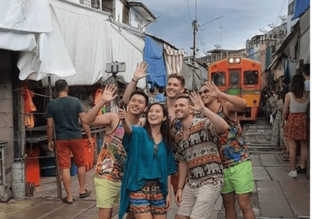 Bangkok: Floating Damnoen Saduak and Mae Klong Train Markets