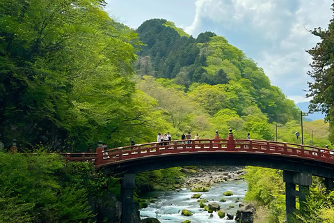 Nikko: 11 Hours' Tour with Licensed English Guide & Car Luxury Extra Spacious Hiace for upto 12 Persons