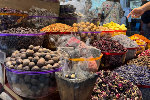 迪拜老城漫步之旅，阿布拉游船和街头美食老城区、当地市场和街头小吃徒步之旅 - 私人