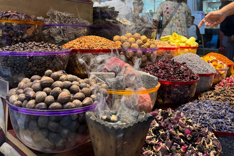 迪拜老城漫步之旅，阿布拉游船和街头美食老城区、当地市场和街头小吃徒步之旅 - 私人