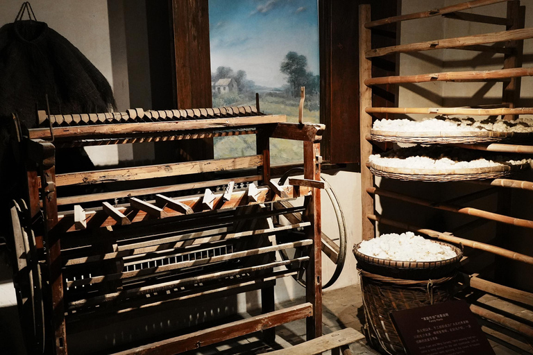 Shanghai: Suzhou Creek Industrial Heritage Walking Tour