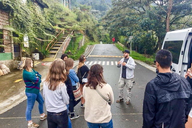 Medellín: el auténtico tour de Pablo EscobarTour desde punto de encuentro