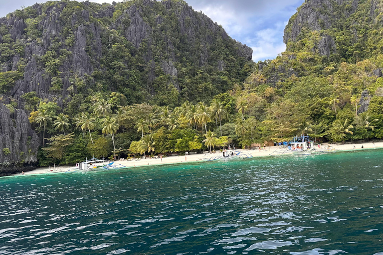 El Nido: Small-Group Explorer – Lagoons, Reef & Beaches