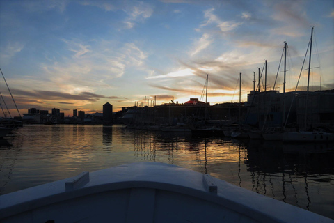 Genoa: sunset cruise to admire the city with live music