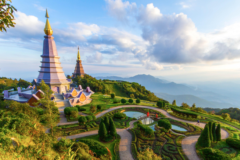 Chiang Mai: Doi Inthanon Tour & Pha Dok Siew Trail Trek Private Tour