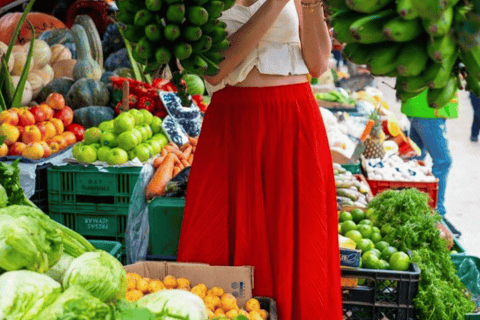 Kandy: Exotic Fruit Tasting & Tuk-Tuk Market Tour