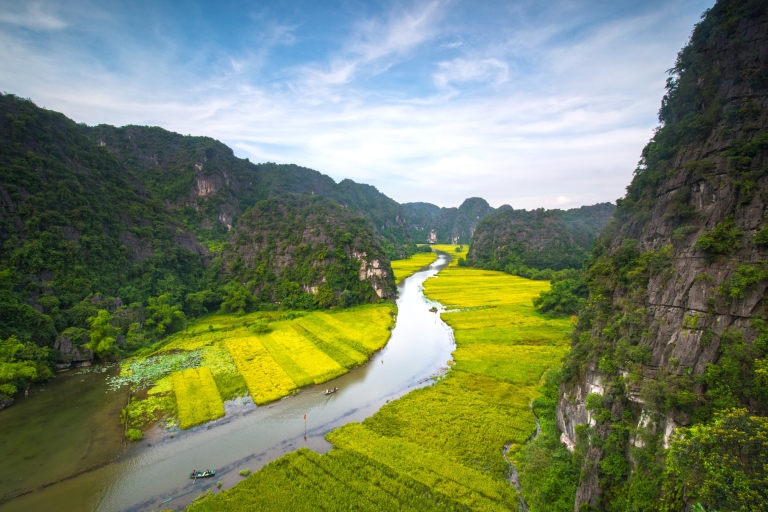 Hanói: Excursión de un día y almuerzo en Hoa Lu, las cuevas de Trang An y la cueva de MuaTour en grupo