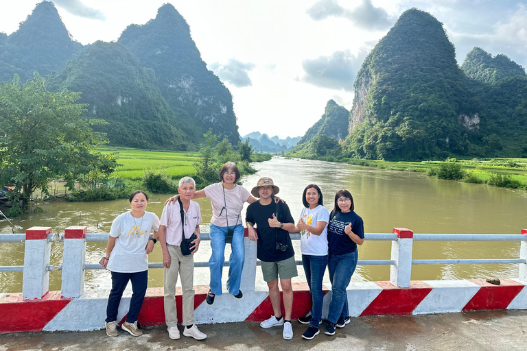 Cao Bang: Ban Gioc Waterfall Day Tour by Motorbike or Car Full-Day Car Tour with a Local Guide