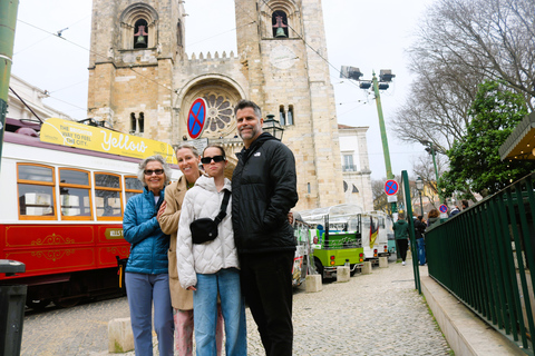 Lisbon: Private Old Town Tuk Tuk Tour | OLD is GOLD 2h Exclusive Private Tour (Multilingual)