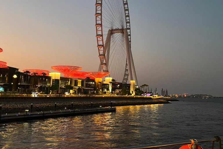 Dubai Marina Dinner Cruise with Buffet & Live Entertainment