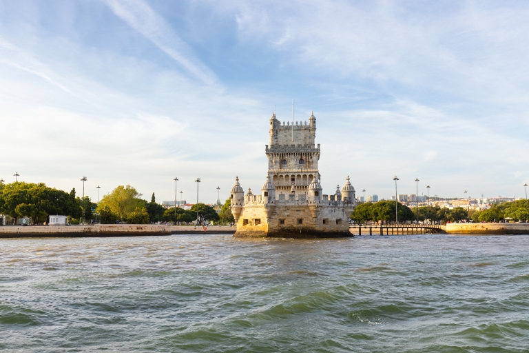 Lisboa: tour en barco por el río TajoLisboa: tour nocturno en barco por el río Tajo