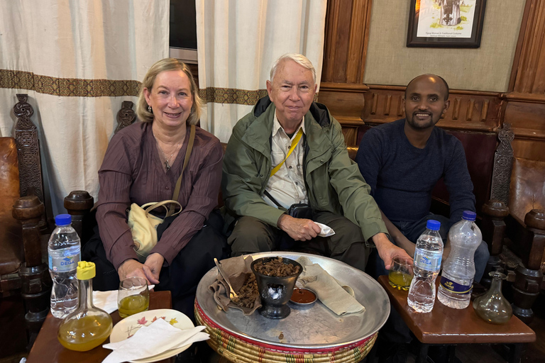 Addis Abeba: Geführte Foodtour mit Kaffeezeremonie